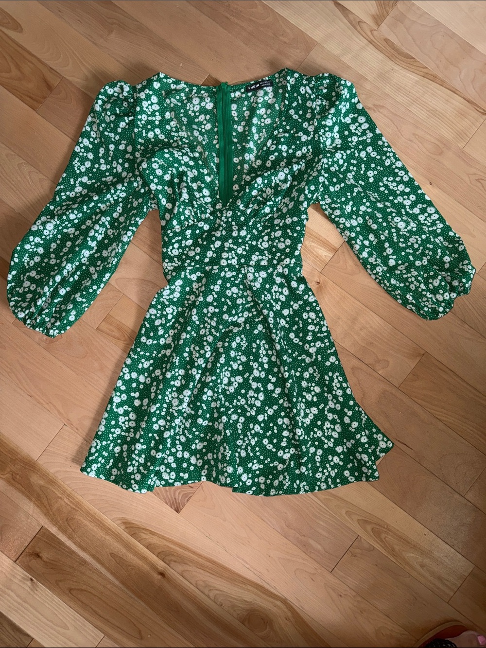 Green Floral V-Neck Mini Dress Small EUC